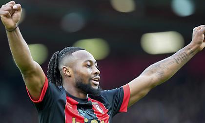 Τούμπαρε τη Φούλαμ η τρομερή Μπόρνμουθ και πλησίασε σε απόσταση αναπνοής από την κορυφή!