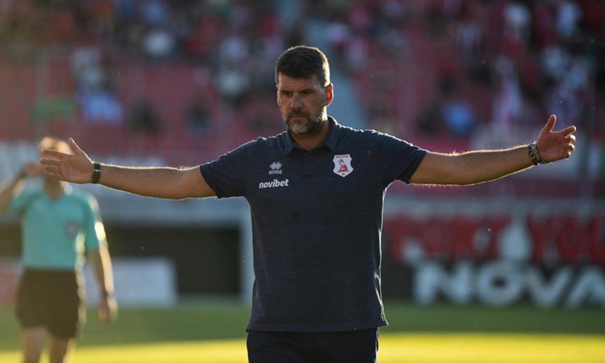 Μπάτσι: «Ήταν σημαντική η νίκη ακόμα και έτσι όπως ήρθε»