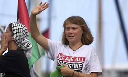 «Την έσυραν από τα μαλλιά»: Καταγγελία σοκ για κακοποίηση της Γκρέτα Τούνμπεργκ από τους Ισραηλινούς