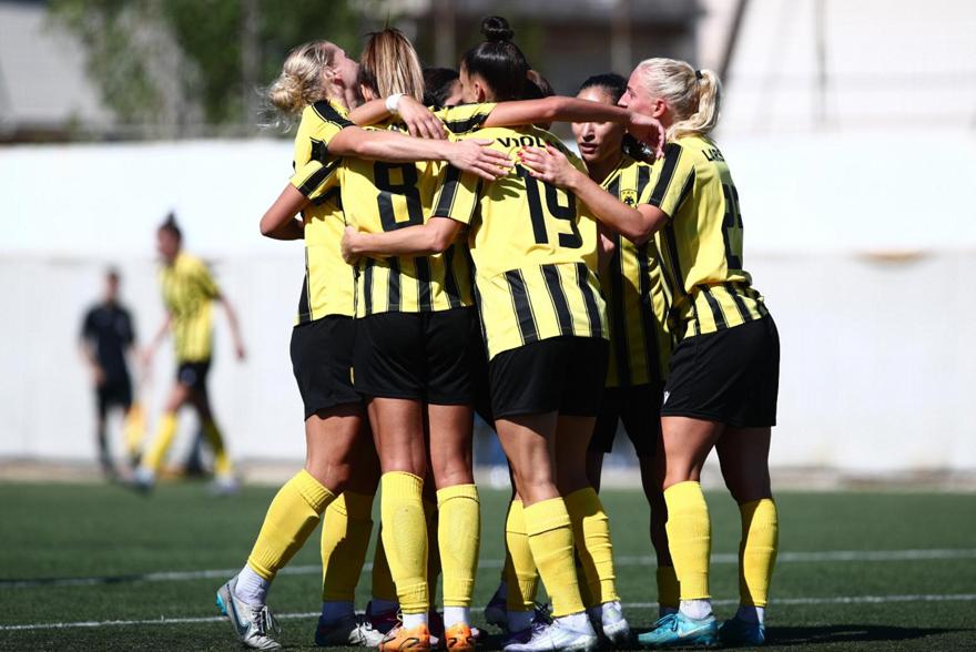 Έκανε το 3/3 και παρέμεινε στην κορυφή η ομάδα γυναικών της ΑΕΚ