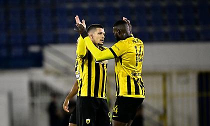 Μπήκαν και… ισοφάρισαν: Ασίστ Κουτέσα και γκολ Γιόβιτς για το 2-2 της ΑΕΚ απέναντι στην Κηφισιά - Ξέσπασμα Νίκολιτς!