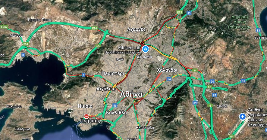 Ουρές 16 χλμ στην Αττική Οδό προς αεροδρόμιο λόγω τροχαίου