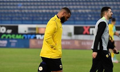 ΑΕΚ: Εξαιρετικά αμφίβολος για ΠΑΟΚ ο Μουκουντί-Πότε γυρίζουν Ζίνι και Περέιρα