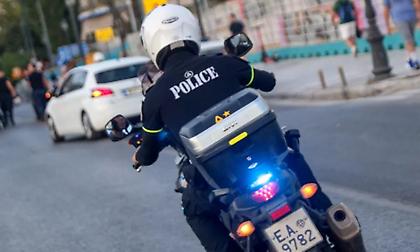 Αθήνα: Οδηγός υπό την επήρεια αλκοόλ και χωρίς δίπλωμα χτύπησε 13 αυτοκίνητα