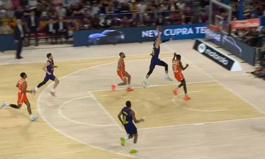 Μπαρτσελόνα-Βαλένθια: Απίθανο κάρφωμα Σενγκέλια