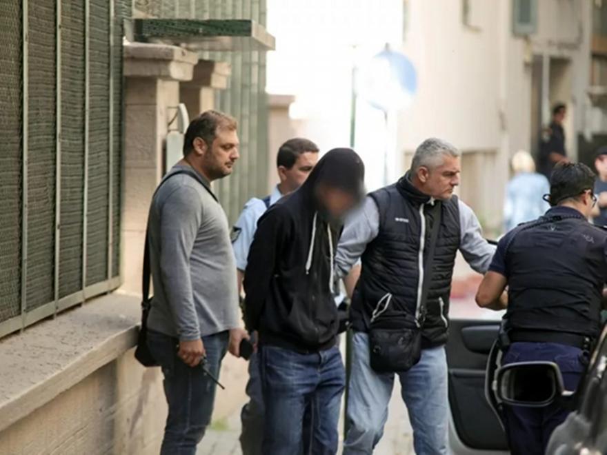 Λάρισα: Συνελήφθησαν δύο ανήλικοι για ληστεία που διαπράχθηκε σε βάρος δύο άλλων ανηλίκων