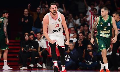 Μιλουτίνοφ: «Δεν τα παρατήσαμε και βγήκαμε στο δεύτερο ημίχρονο έτοιμοι για μάχη»