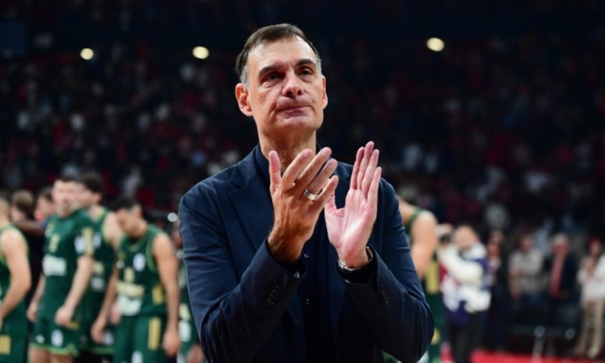 Συνεχίζει να γράφει ιστορία ο Μπαρτζώκας: Έφτασε τα 200 ματς πρωταθλήματος με τον Ολυμπιακό