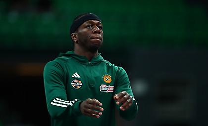 «Καθαρές» οι εξετάσεις του Ναν-Χτύπησε στο δάχτυλο ο Σαμοντούροβ