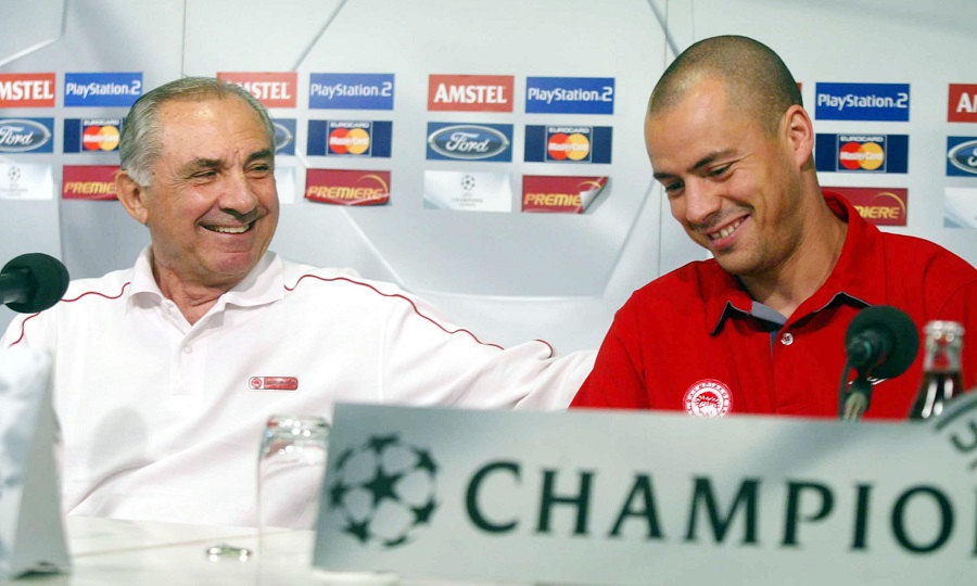 Κόλλιας: Ο δύσκολος μήνας στον πάγκο του Ολυμπιακού