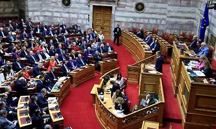 Live από τη Βουλή η συζήτηση για την εξωτερική πολιτική