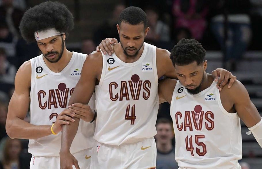 Ανατολή: Η νέα ισορροπία δυνάμεων και η κρίσιμη σεζόν του Γιάννη στους Μπακς