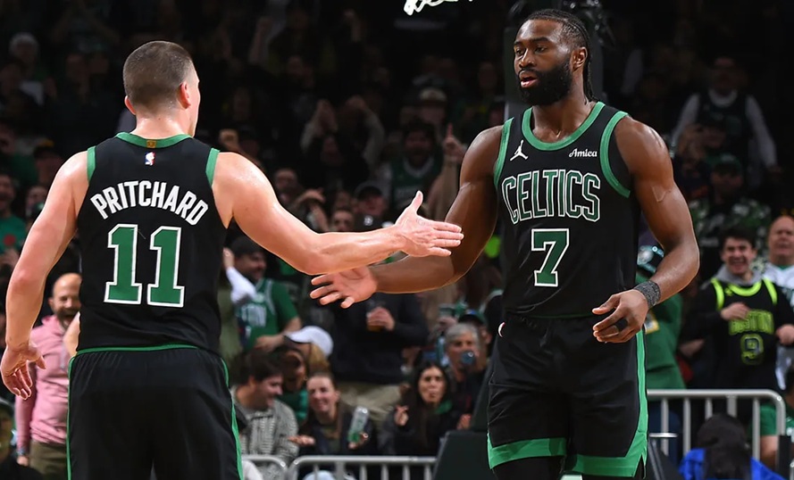 Ανατολή: Η νέα ισορροπία δυνάμεων και η κρίσιμη σεζόν του Γιάννη στους Μπακς