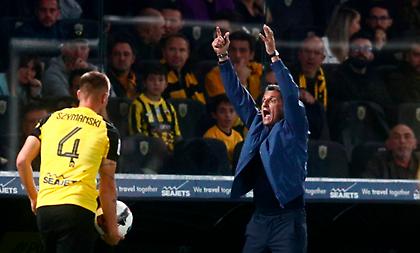 Το χρονικό της κόντρας Λουτσέσκου και ΑΕΚ που κρατά ακόμη