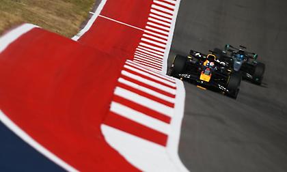 Σούπερ «13άρι» από Φερστάπεν, καταστροφή για McLaren και… φωτιά στη μάχη του τίτλου των οδηγών!