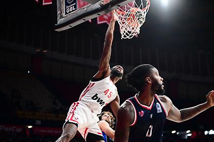 Χολ: «Ακόμη προσπαθούμε να φτάσουμε στο 100%»