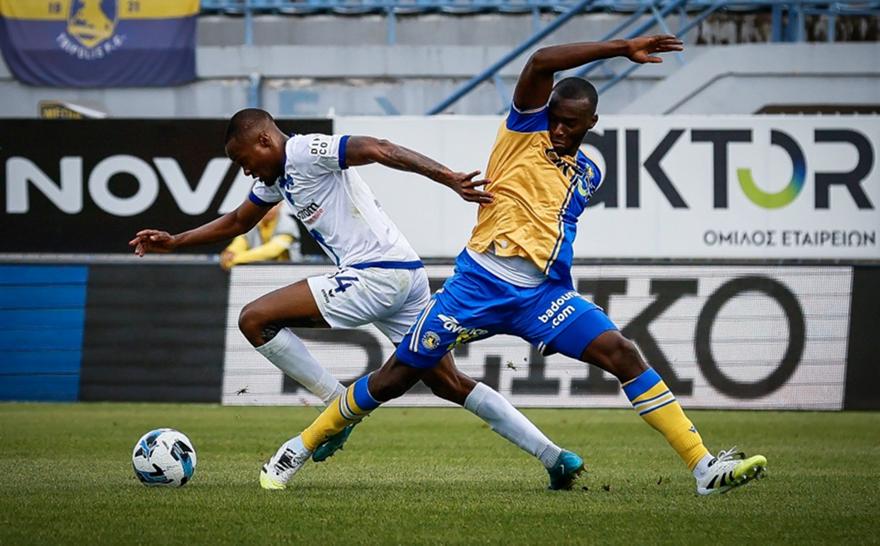 Χάλασε το ντεμπούτο του Κόλμαν και… σέρβιρε βαθμό στην Κηφισιά ο Τετέι!