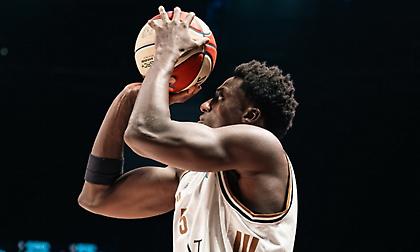 Δυσκολεύτηκε, αλλά έκανε το 3/3 η Dubai BC