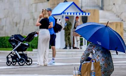 Καιρός: Βροχές, καταιγίδες και σκόνη – Πού θα είναι έντονα τα φαινόμενα