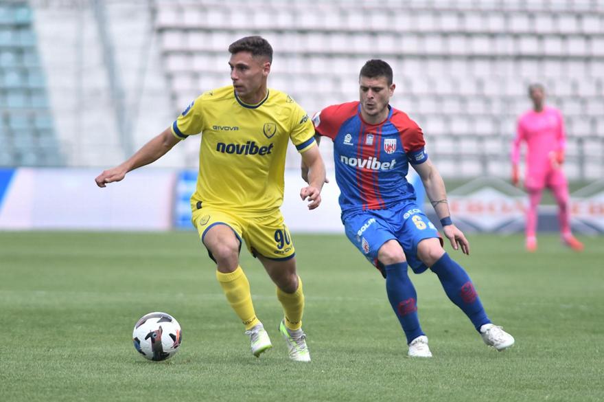 Εκτός ο Τσοκάνης, μέσα ο Πίντσι στον Βόλο για Πανσερραϊκό