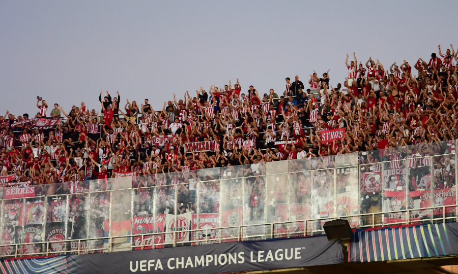 Μπαρτσελόνα-Ολυμπιακός: Η κερκίδα των φίλων του Ολυμπιακού στο Μονζουίκ