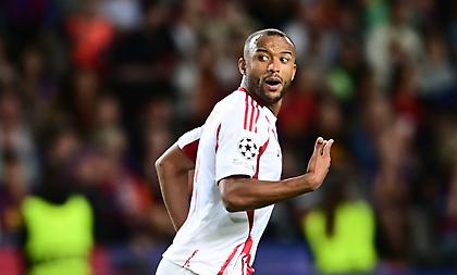 Μειώνει με τρελό τρίλεπτο ο Ολυμπιακός: Το γκολ που δεν μέτρησε, το χέρι και το πέναλτι του Ελ Κααμπί!