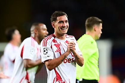 Δεύτερη κίτρινη ο Έσε και ο Ολυμπιακός μένει με 10 στο Μονζουίκ