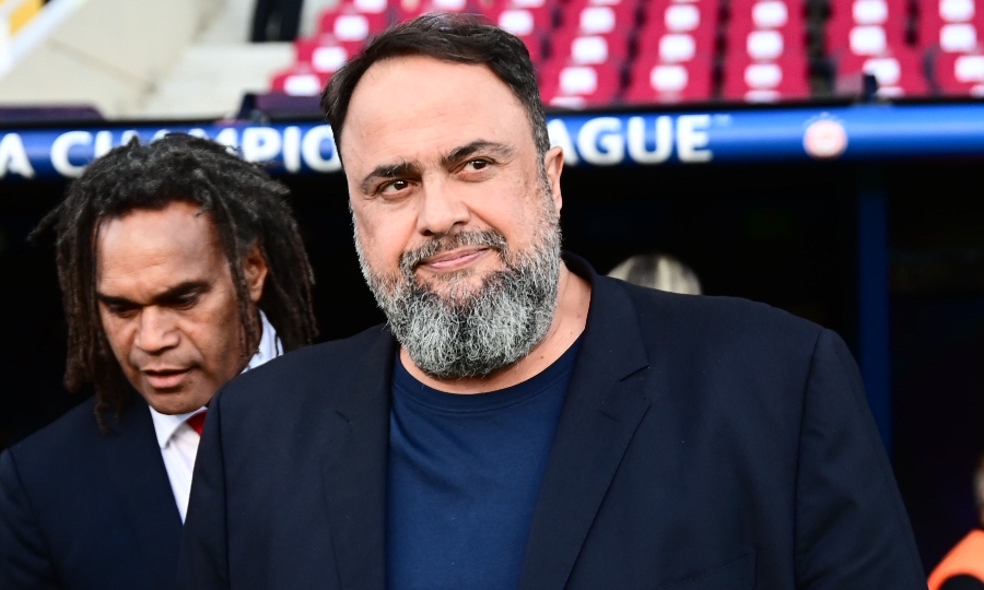 Μπαρτελόνα-Ολυμπιακός: Παρών ο Μαρινάκης στο Μονζουίκ