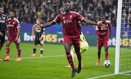 Εμφατική επιστροφή στις νίκες για την πεντάστερη Λίβερπουλ - Σάρωσε τον Άγιαξ των δέκα παικτών η Τσέλσι