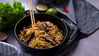 Noodles με μοσχάρι