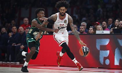 Πρόστιμο στον Ολυμπιακό για υβριστικά συνθήματα στο ντέρμπι με τον Παναθηναϊκό