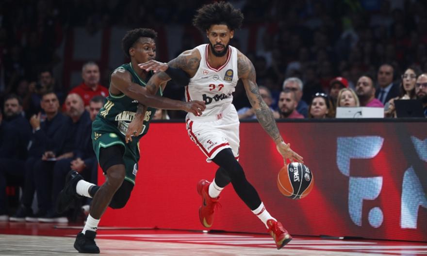 Πρόστιμο στον Ολυμπιακό για υβριστικά συνθήματα στο ντέρμπι με τον Παναθηναϊκό