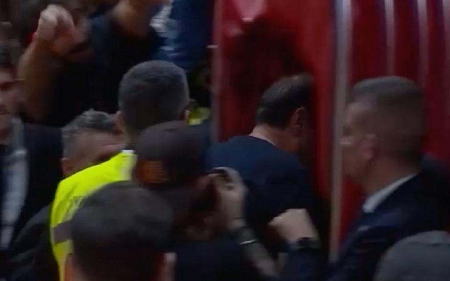 Έξαλλος ο Αταμάν: Αποβλήθηκε στην Μπολόνια με δύο τεχνικές στην ίδια φάση!