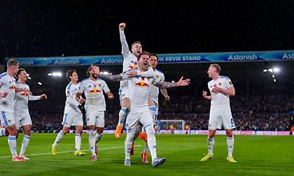 Γονάτισε (και) στο Λιντς η Γουέστ Χαμ