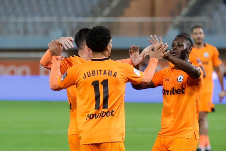 Έσπασε την κατάρα ο Ατρόμητος, πέρασε από την Κρήτη και πανηγύρισε ξανά τρίποντο