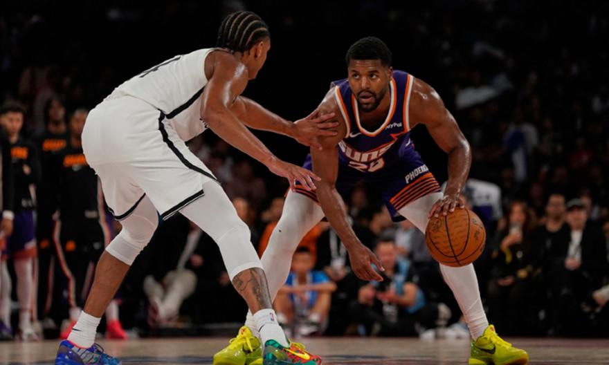 Μπάτλερ: Τι είπε για τους λόγους που επέλεξε τον Ερυθρό Αστέρα