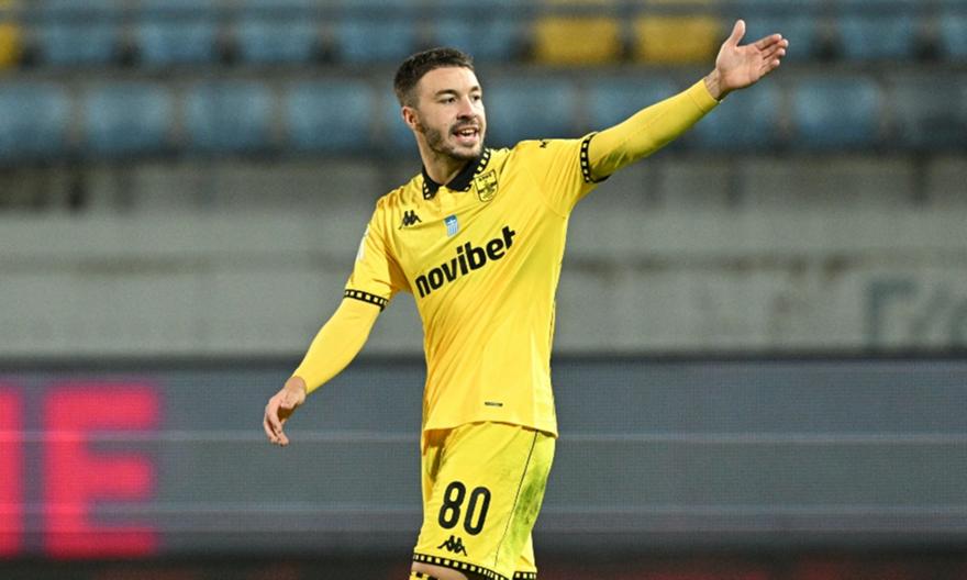 Οι ενδεκάδες στο Λεβαδειακός-Άρης: Με τριάδα στα στόπερ και δίδυμο επιθετικών οι Θεσσαλονικείς