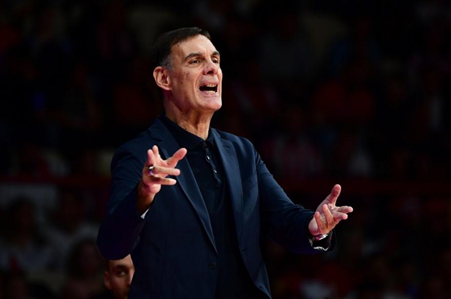 Μπαρτζώκας: «Ελπίζω να μπει στο επόμενο στάδιο προπονήσεων ο Έβανς»