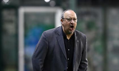 Μπενίτεθ: «Μου αρέσει να βλέπω τους φιλάθλους δίπλα μας - Πρέπει να μειώσουμε τα λάθη»