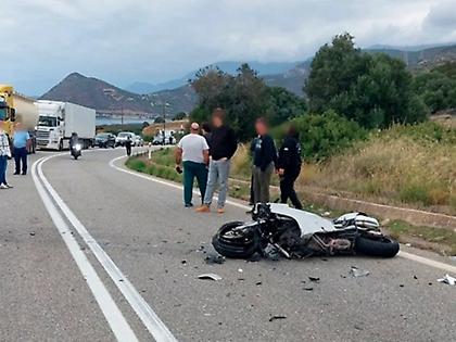 Τραγωδία στη Φωκίδα: Ένας νεκρός και ένας σοβαρά τραυματίας σε τροχαίο