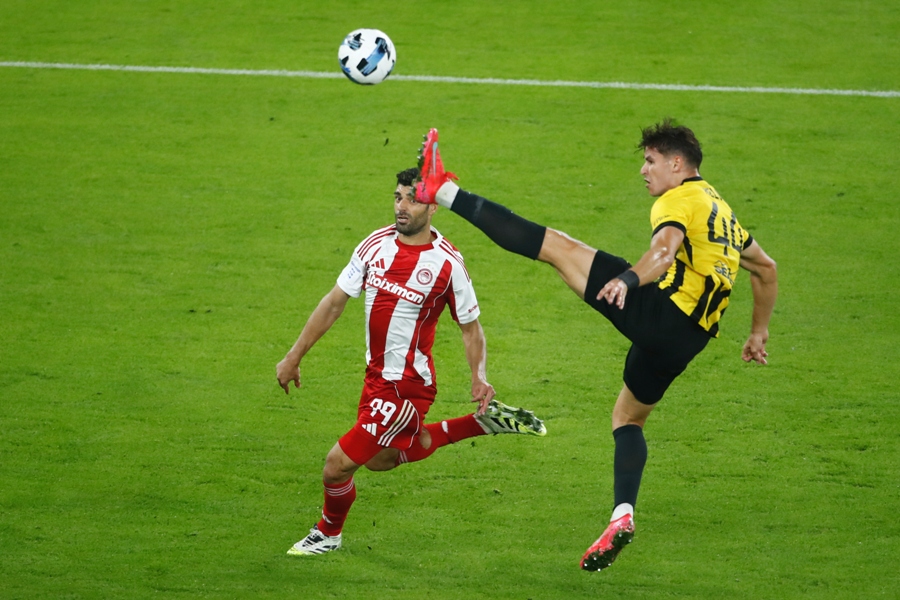 ΑΕΚ: Πέναλτι και στημένες φάσεις κατακρεουργούν την άμυνα της Ένωσης