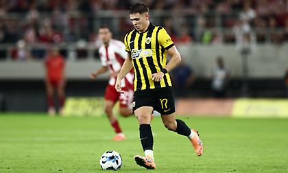 Τσακίρης: «Είναι πολύ σημαντικό να μείνει κοντά στην κορυφή η ΑΕΚ μέχρι τον Γενάρη»