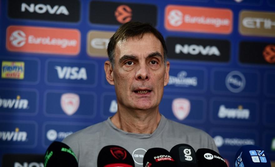 Μπαρτζώκας: «Οξύμωρο να μας έχουν φαβορί, αλλά να πιέζει όλος ο… πλανήτης για μεταγραφές»