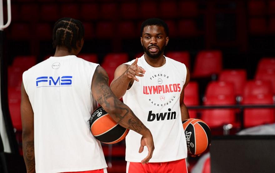 Μπήκε στις ομαδικές προπονήσεις του Ολυμπιακού ο Έβανς