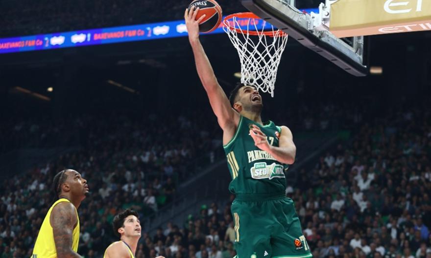 Μαγική εμφάνιση και ιστορικό double-double από τον Γιούρτσεβεν!