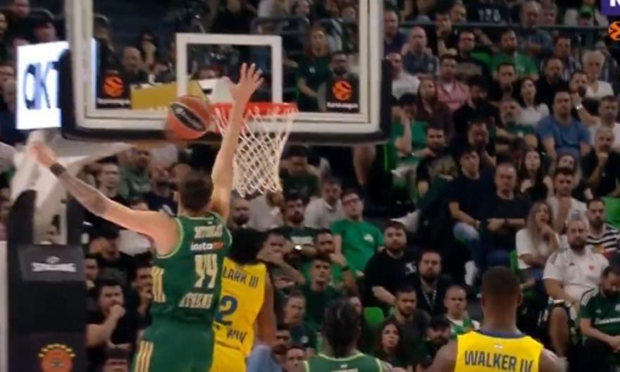 Σταμάτησε τον Κλαρκ με επιβλητική τάπα ο Μήτογλου!