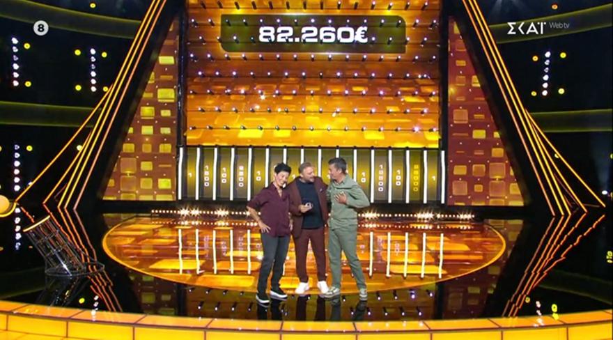 «THE WALL»: Με τον Χρήστο Φερεντίνο