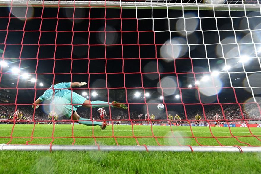 Ολυμπιακός: Πάλι καλά που δεν τραυματίστηκε ο Ελ Κααμπί, όπως ο Ντε Μπρόϊνε!