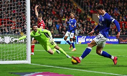 Θρίαμβος για Κάρντιφ στην ουαλική «μάχη», με άγχος στη διαδικασία των πέναλτι η Φούλαμ