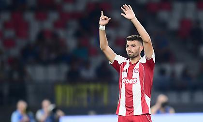 Με 11 αλλαγές και πειραματισμό στην άμυνα η ενδεκάδα του Ολυμπιακού κόντρα στον Βόλο